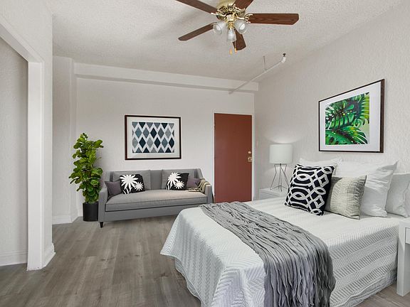 3rd image of 346 N Vermont Ave APT 105