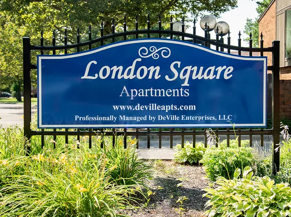 London Square Apartments