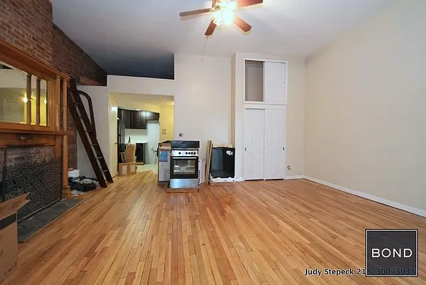 Rented by Bond New York | media 34