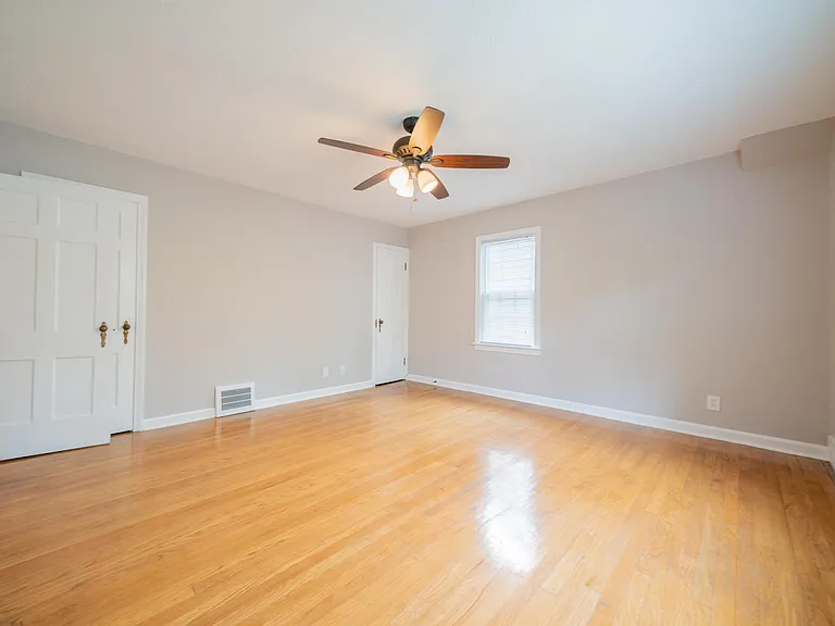 1200 Brentwood Rd — Photo 19