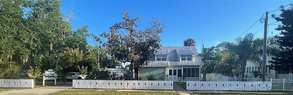 1st image of 305 MARY AVENUE