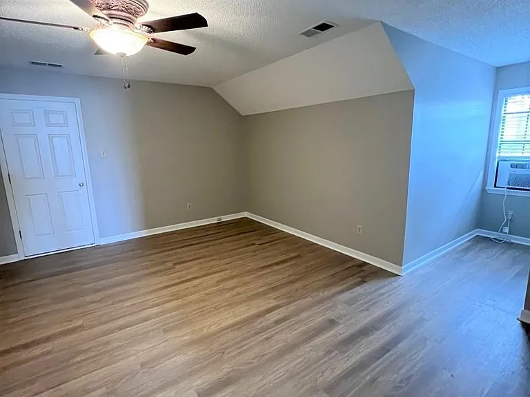 11485 Sycamore Farms Rd — Photo 10