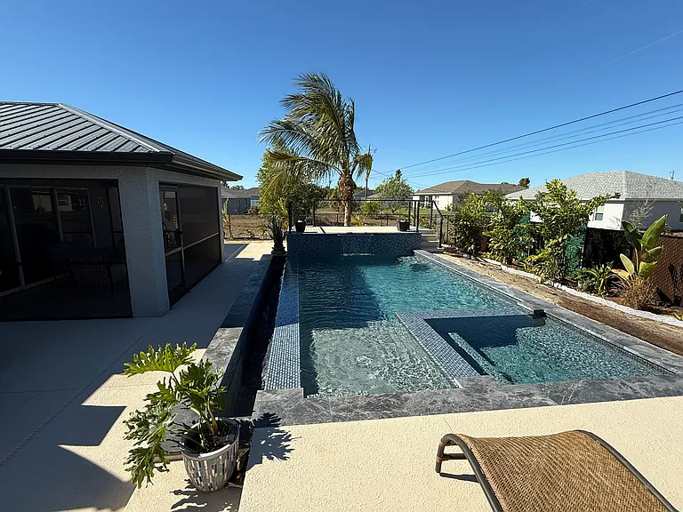 405 NW 4th St — Photo 24