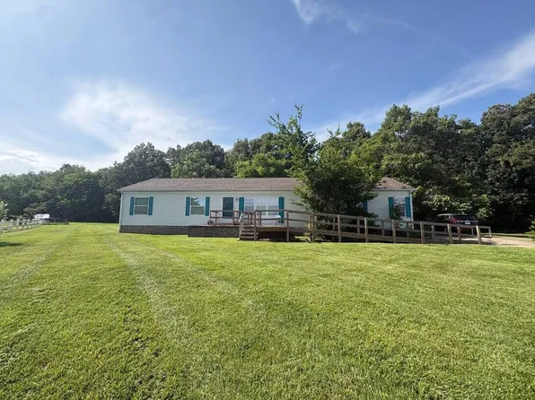 115 Lake Ct, Kevil, KY 42053