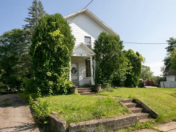 528 W Franklin St, Horseheads, NY 14845