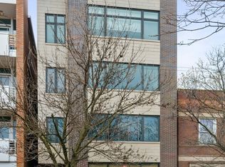 3923 N Ashland Ave #301, Chicago, IL 60613
