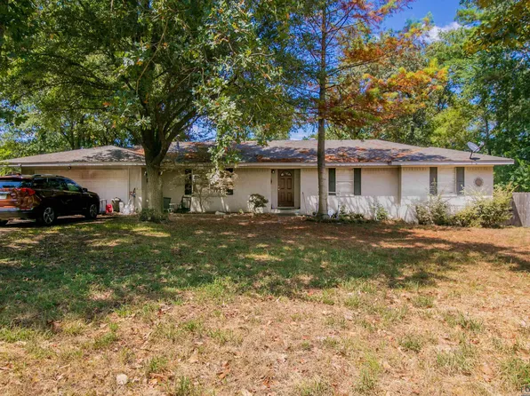 3205 Linda Ln, Longview, TX 75601