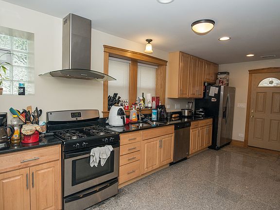 3rd image of 2448 N Campbell Ave #G