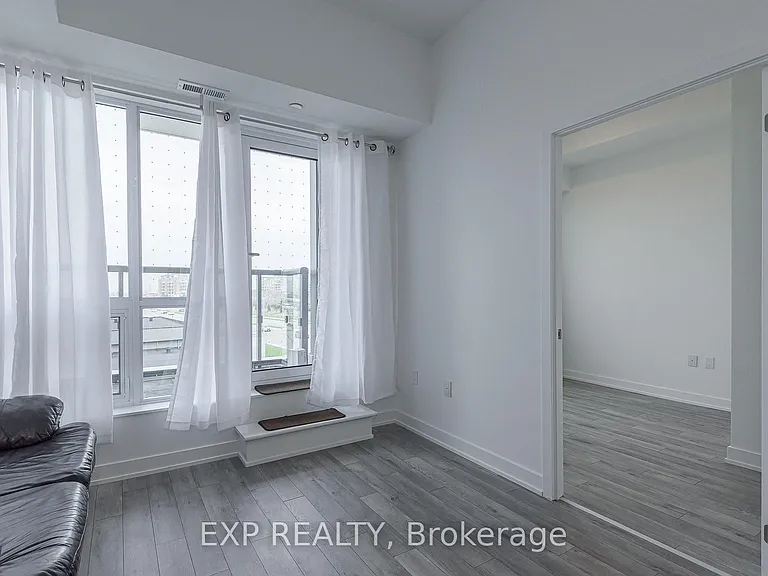 1005 Dundas St E #546 — Photo 12