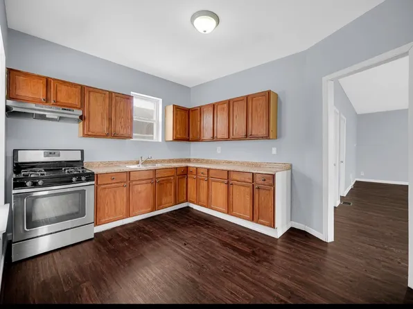 (undisclosed Address), Hammond, IN 46320