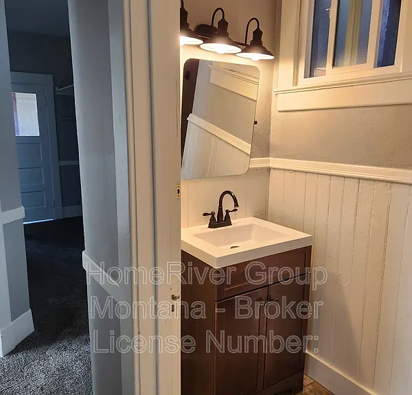 546 S 3rd St W — Photo 7