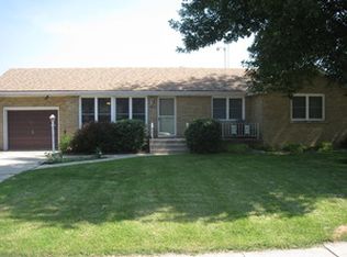 1085 W Vanmeter St, Kankakee, IL 60901