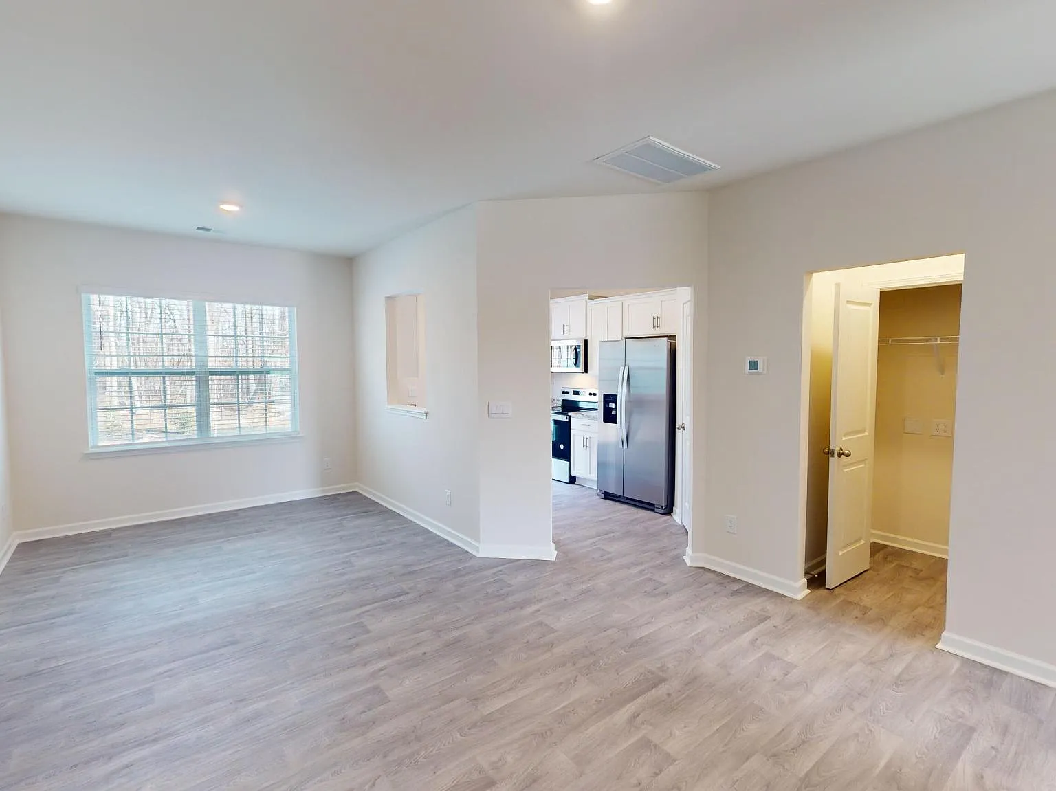 1139 Evelynnview Ln — Photo 4