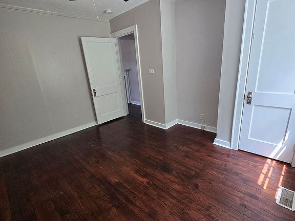 5th image of 817 Lockwood Ave