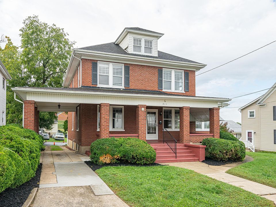 1st image of 211 E Jackson Ave