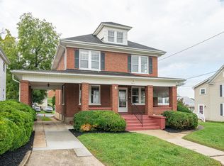 211 E Jackson Ave, Vinton, VA 24179