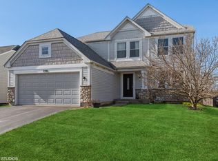 2501 Stanton Cir, Lake In The Hills, IL 60156
