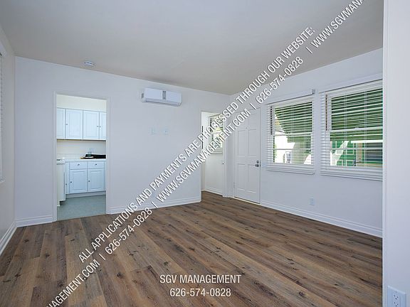 5th image of 243 W Colorado Blvd APT D