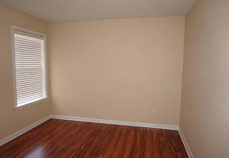 1368 Island Town Dr — Photo 1