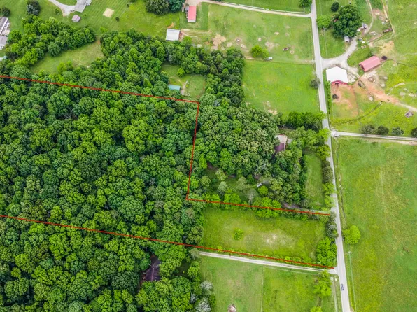 15555 Hickory Creek Rd, Lenoir City, TN 37771