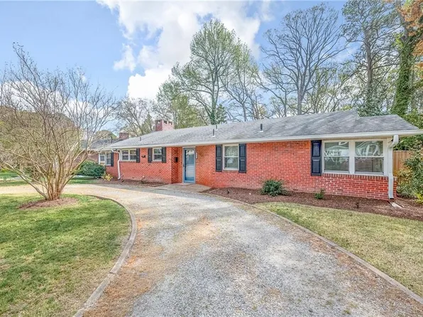 215 Talbot Hall Rd, Norfolk, VA 23505