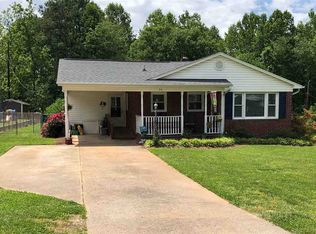 915 9th St, Gaffney, SC 29340