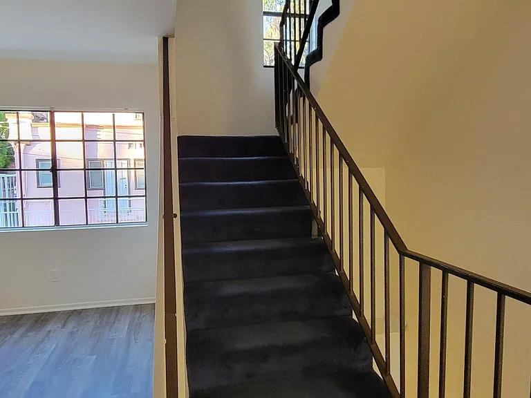 Stairs to Bedrooms/Bathrooms