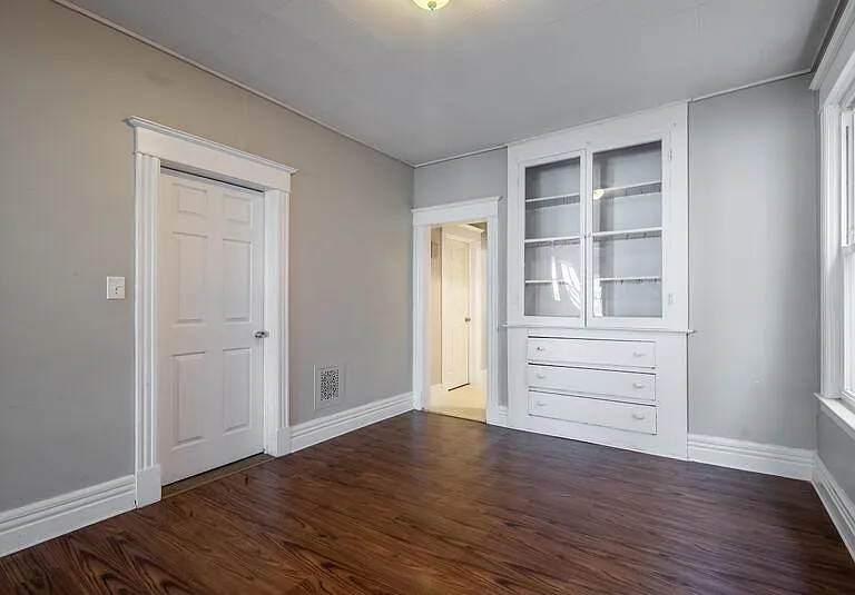 450 Yates St #2 — Photo 10
