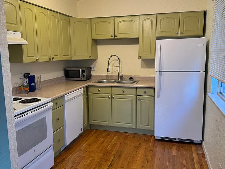 1144 N Ogden St #203 — Photo 5