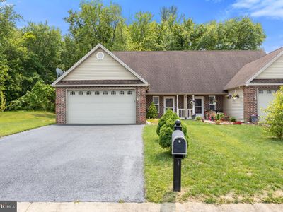 104 Beverly Blvd, Fayetteville, PA, 17222