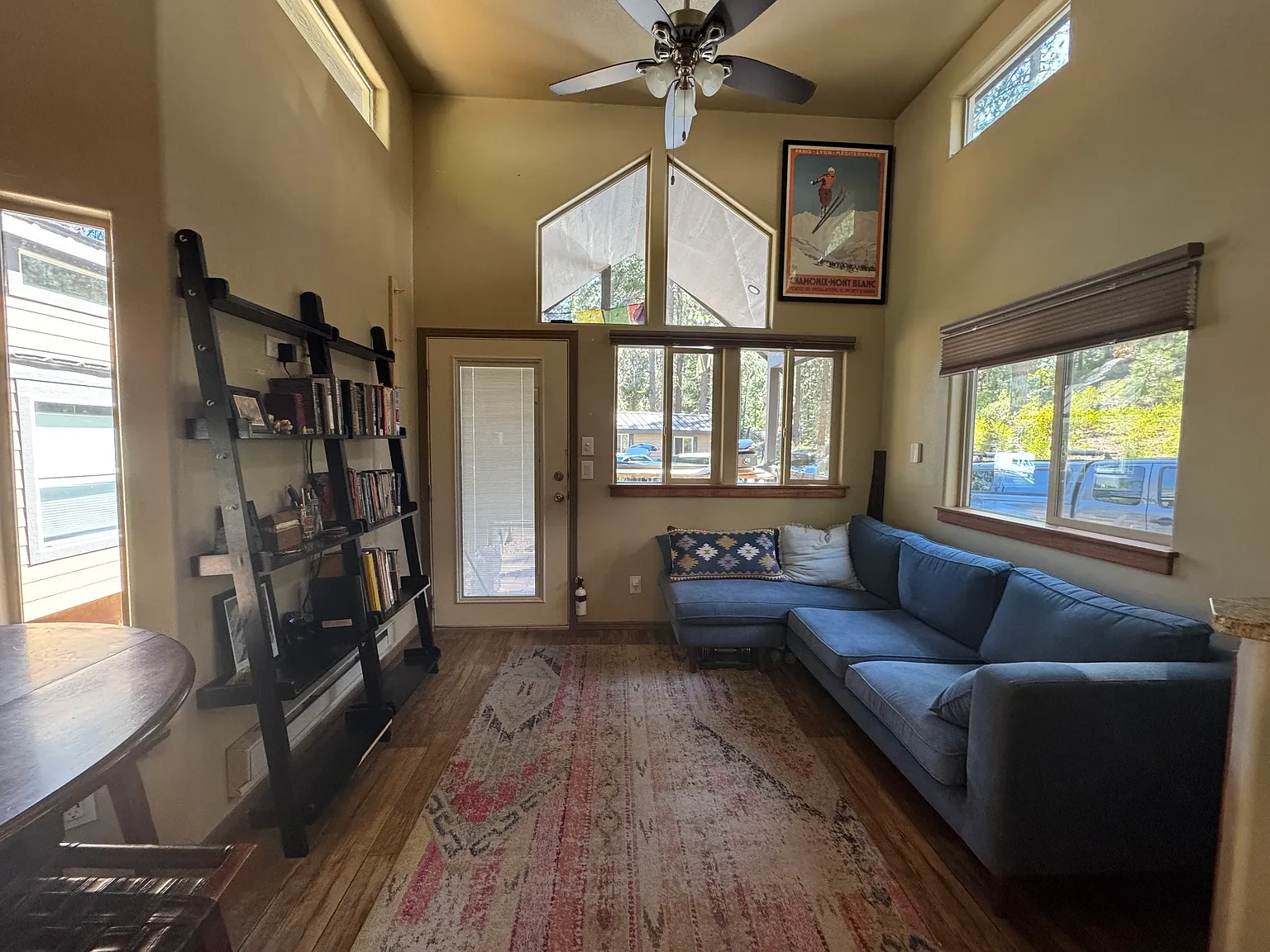 1 bed, 400 sqft, $2,500 — Photo 1