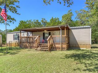 3940 Davis Rd, Muldoon, TX 78949