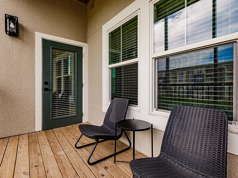 Vantage Apartments — Photo 82