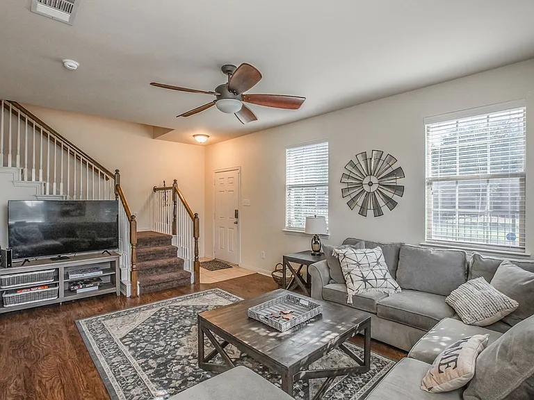 6801 Sandshell Blvd — Photo 4