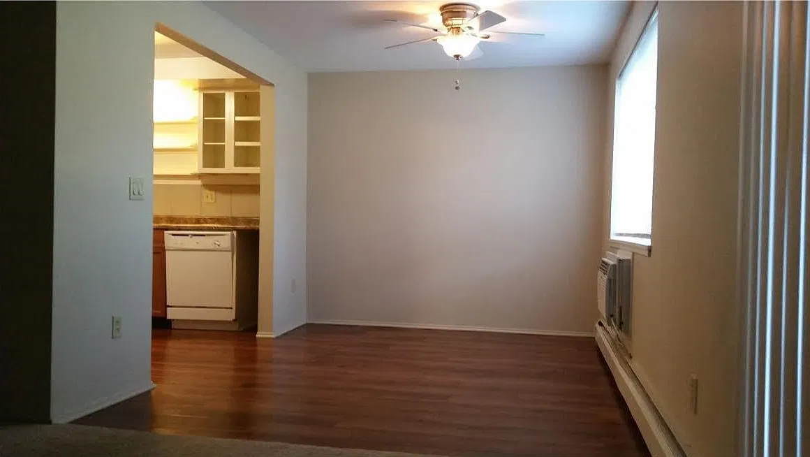 2 bed, $1,300 — Photo 1