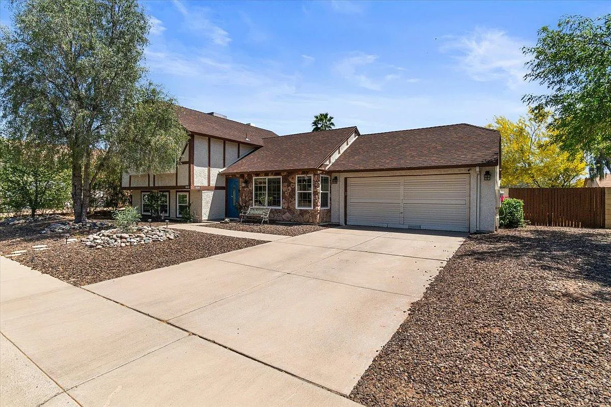 Building Photo - 1041 E Kristal Way