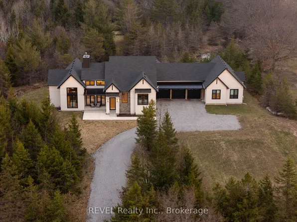 3901 White Rd, Pt Colborne, ON L3K 5V3