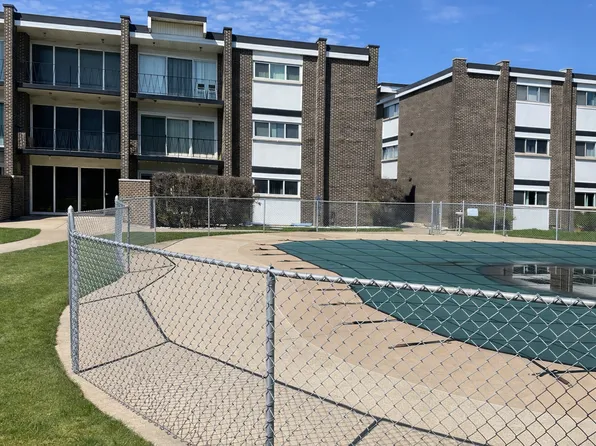 10109 Cherry Pkwy APT M10, Skokie, IL 60076
