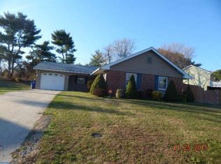 35 Marchmont Ln, Willingboro, NJ 08046