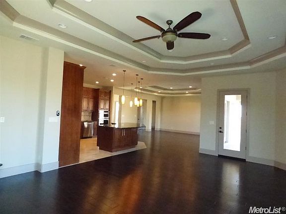 3rd image of 6715 Monument Springs Dr