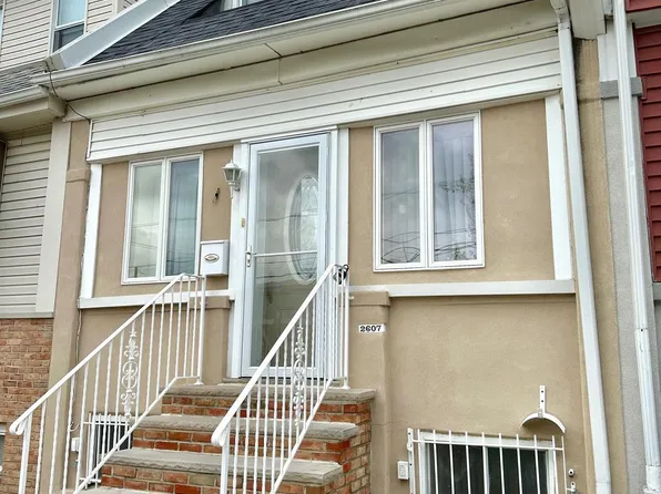 2607 S 13th St, Philadelphia, PA 19148