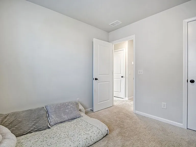 705 McRoy St — Photo 21
