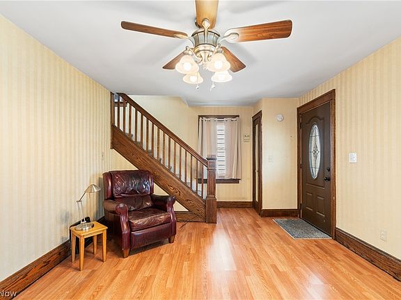 4th image of 1028 Kling St