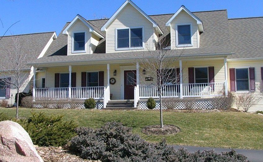 1st image of 2619 Traver Blvd