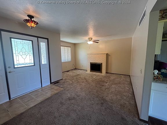 4th image of 2209 Nash St