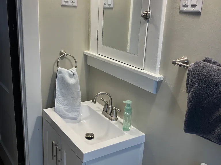 68 Roanoke Pkwy #2 — Photo 12
