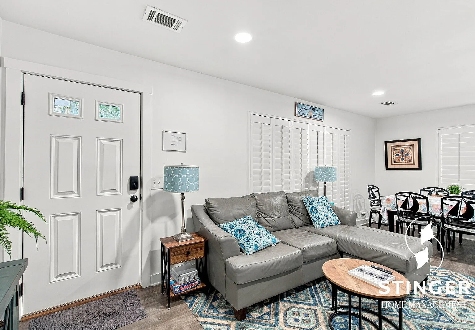 Fully Furnished 3 Bed / 2 Bath Home For Rent in Beaufort! — Photo 4