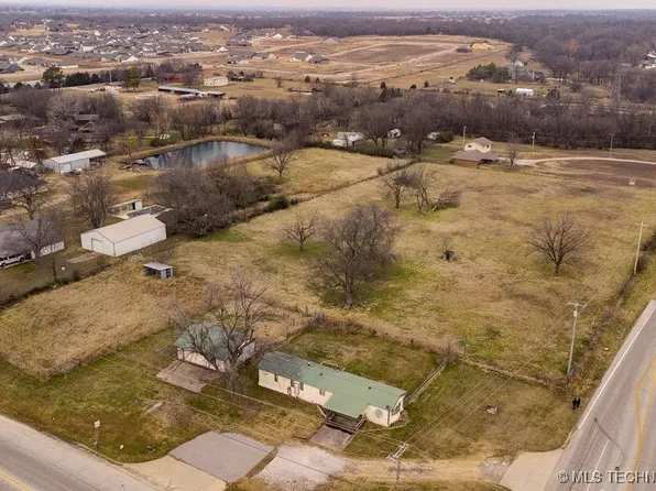 8021 E 86th St N, Owasso, OK 74055