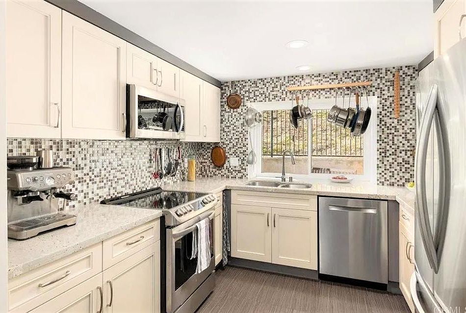 1st image of 4064 Caminito Meliado