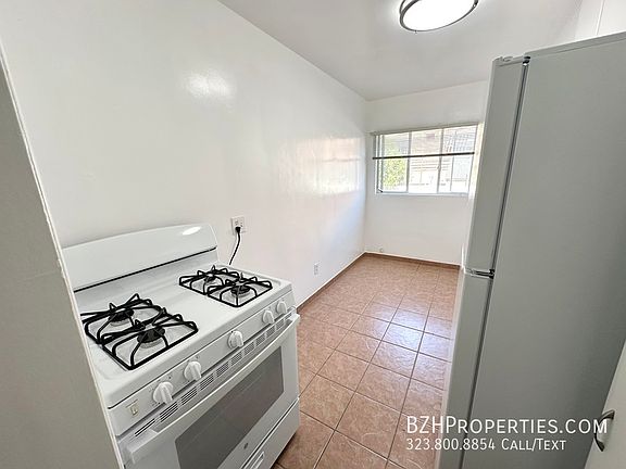 4th image of 1308 Havenhurst Dr APT 9